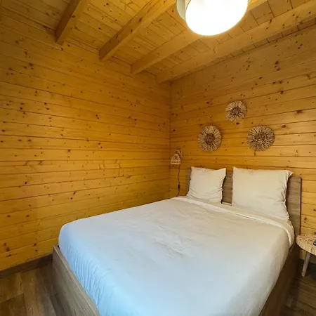 Chalet *